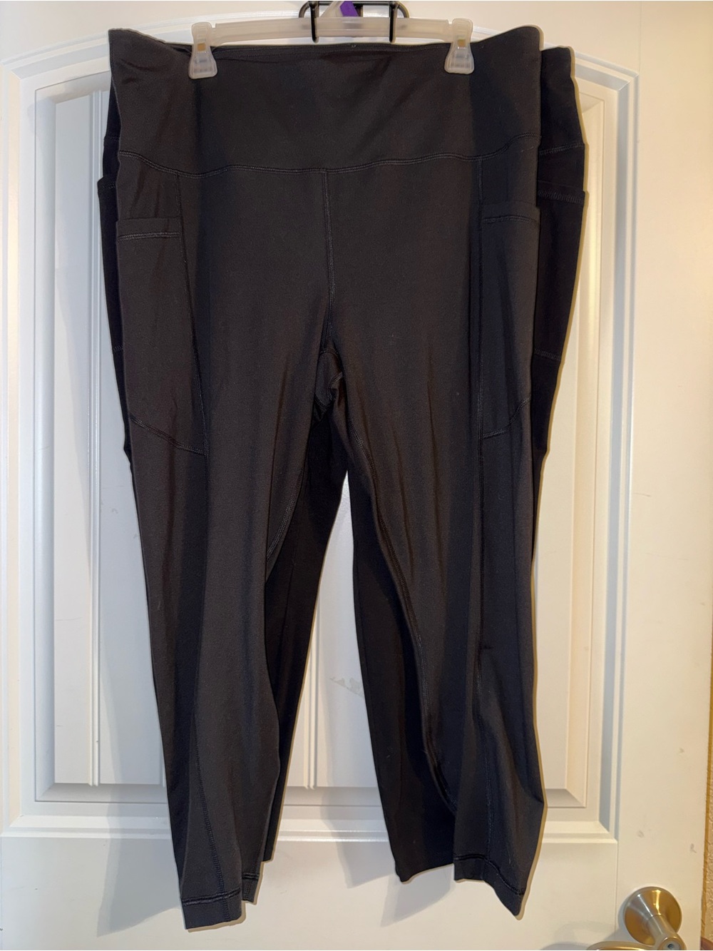 Velocity Black High-Rise Pocket Leggings